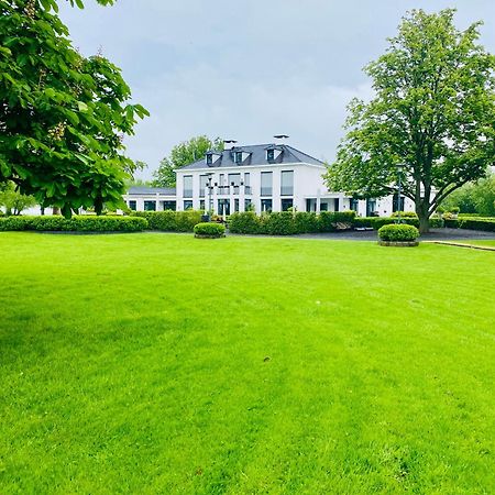 Landhuis Logan Landing Rilland Exterior photo